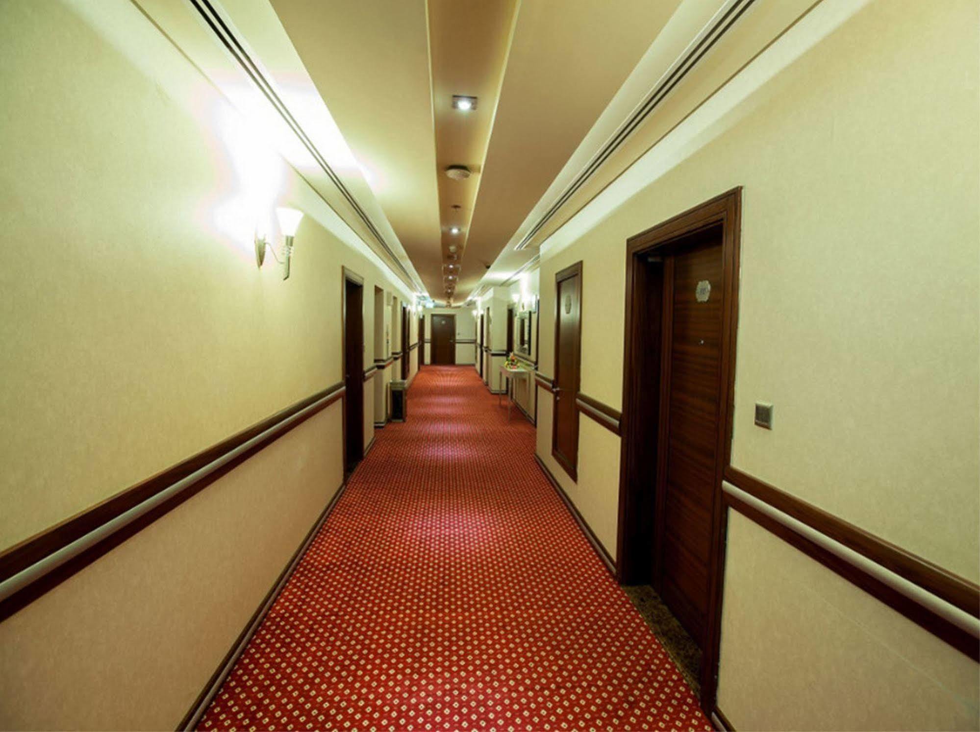 Xclusive Maples 3* Dubai